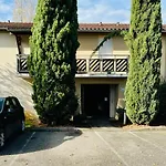 Daire T2 Cosy, Securisee, Parking Prive *