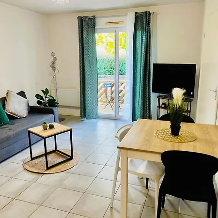 Apartment T2 Cosy, Securisee, Parking Prive Miramont-de-Guyenne