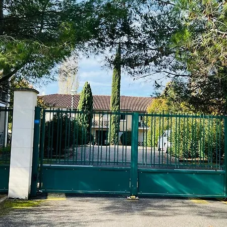 T2 Cosy, Securisee, Parking Prive *