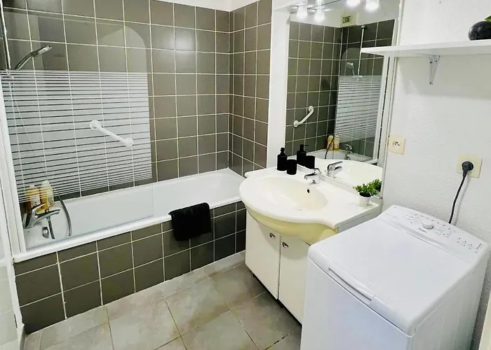 T2 Cosy, Securisee, Parking Prive Lägenhet