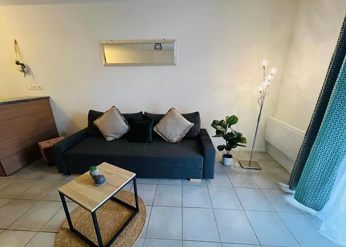 T2 Cosy, Securisee, Parking Prive