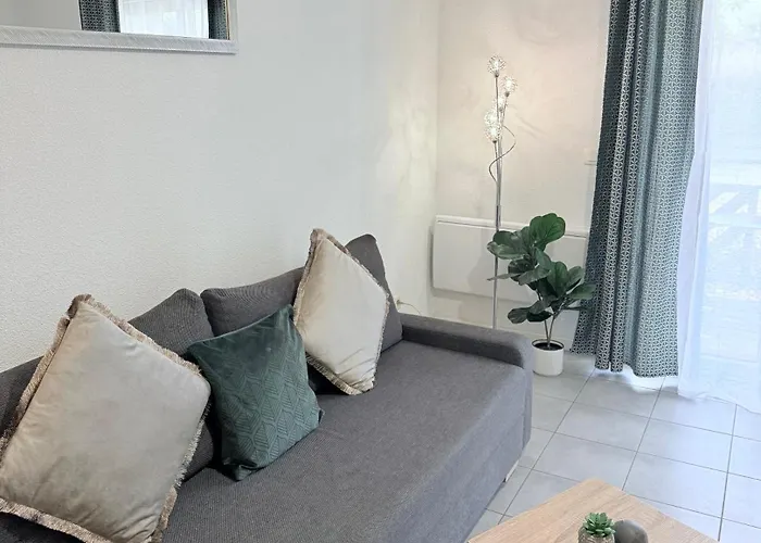 T2 Cosy, Securisee, Parking Prive *