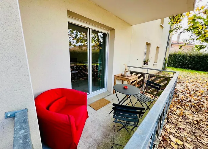 T2 Cosy, Securisee, Parking Prive * Miramont-de-Guyenne